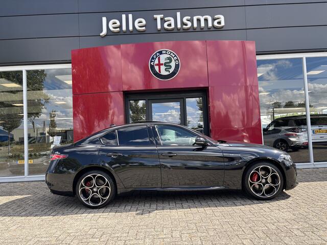 Alfa Romeo GIULIA 2.0T 280 AWD Veloce | 19" Velgen | Panoramadak | Adas 2 | Carplay en Android Let op auto niet altijd aanwezig