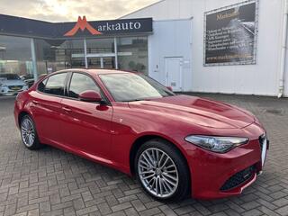 alfa-romeo-giulia-2.0-t-veloce-ti-a