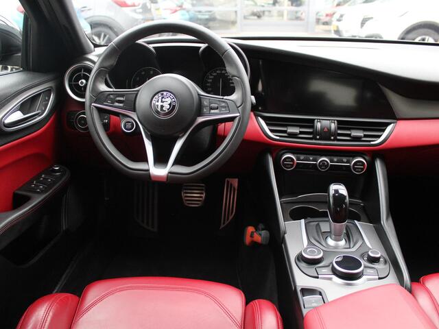 Alfa Romeo GIULIA 2.0T Super | 320 PK | RAGAZZON EINDDEMPER | LEDEREN BEKLEDING | AFNEEMBARE TREKHAAK |