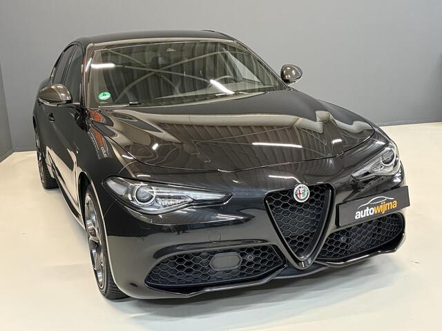Alfa Romeo GIULIA 2.0 Turbo 280pk Automaat Q4 Estrema Unieke Uitvoering! Alle Opties!