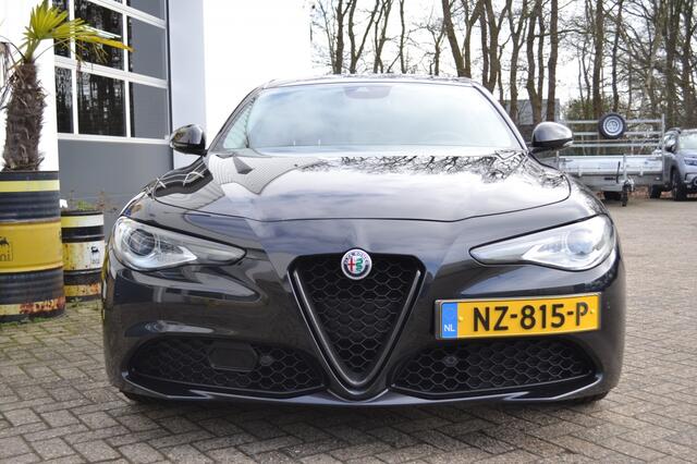 Alfa Romeo GIULIA 2.0T Super