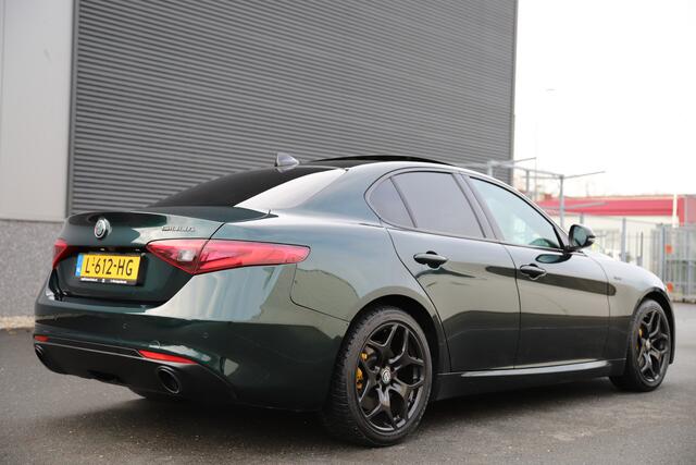 Alfa Romeo GIULIA 2.0T 200pk*Veloce int.*/Leder/Pano-dak/H-Kardon/Trekh./Adaptive