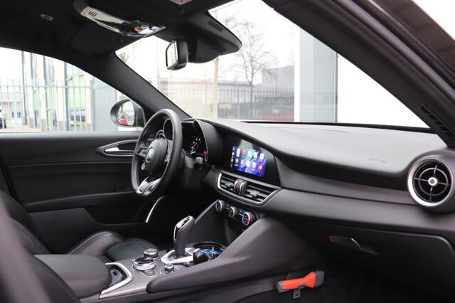 Alfa Romeo GIULIA 2.0T SPRINT/VELOCE.INT/STOEL.STUUR.VERW/ADAP.CRUISE/19