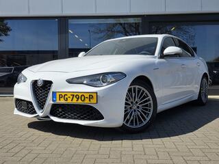 alfa-romeo-giulia-2.0-t-awd-veloce-