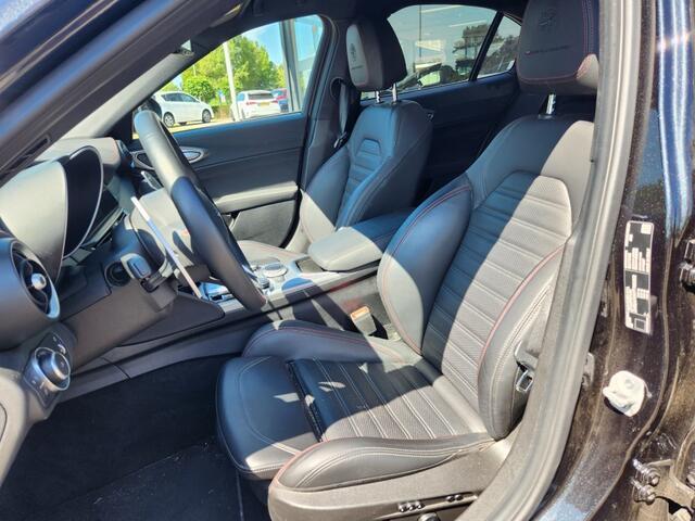 Alfa Romeo GIULIA 2.0 T AWD Q4 Competizione, Leder, Adapt. Cruise, Harman Kardon, 19 inch