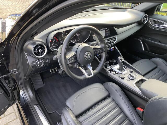 Alfa Romeo GIULIA 2.0 T Veloce AWD 43.901 KM Absoluut in nieuwstaat!!