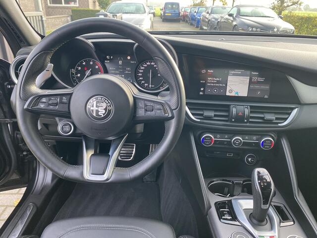 Alfa Romeo GIULIA 2.0 T Veloce AWD 43.901 KM Absoluut in nieuwstaat!!