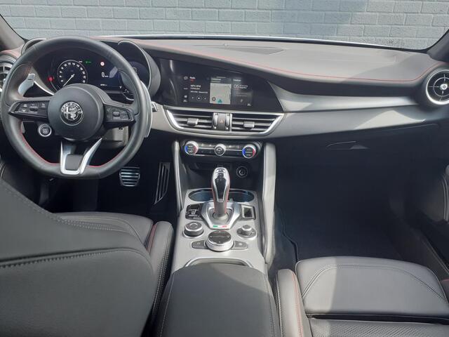 Alfa Romeo GIULIA 2.0 T GME AWD Competizione moonlight grey