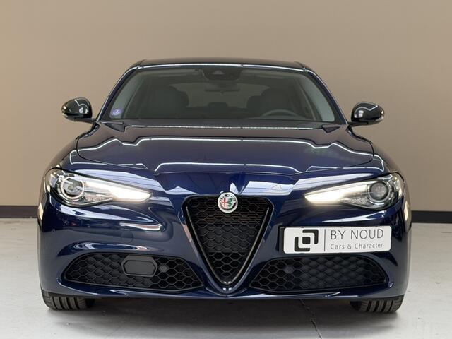 Alfa Romeo GIULIA 2.0T B-Tech, 200Pk, 2019, 1ste eigenaar, Ragazzon, KW onderstel, Volledig leder, BTW auto, Schakel flippers, Parkeersensensoren,