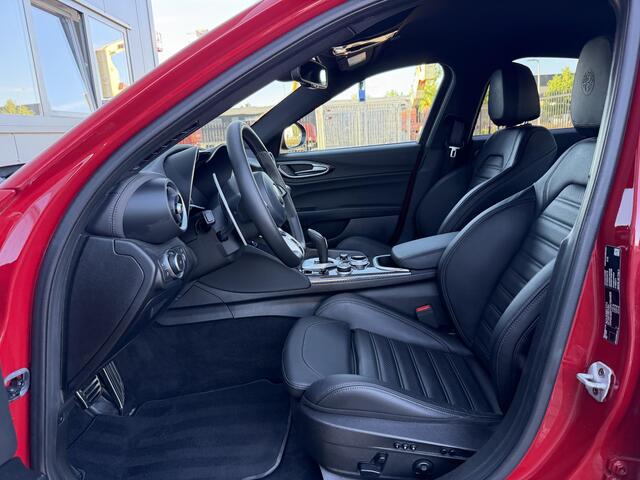 Alfa Romeo GIULIA 2.9 V6 Quadrifoglio CARBON | H/K | LEDER