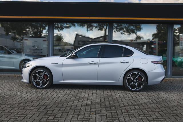 Alfa Romeo GIULIA 2.0 T GME AWD Competizione Pano | Carplay | ADAS 2