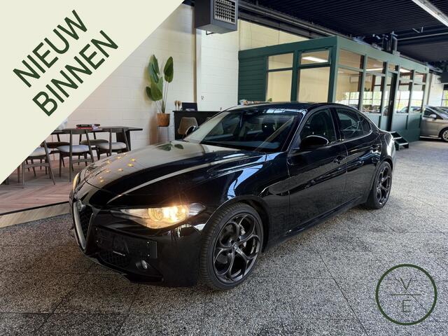 Alfa Romeo GIULIA 2.0T Business | 91.000KM | Navi | Nieuwe Service & APK | Geen Afleverkosten |