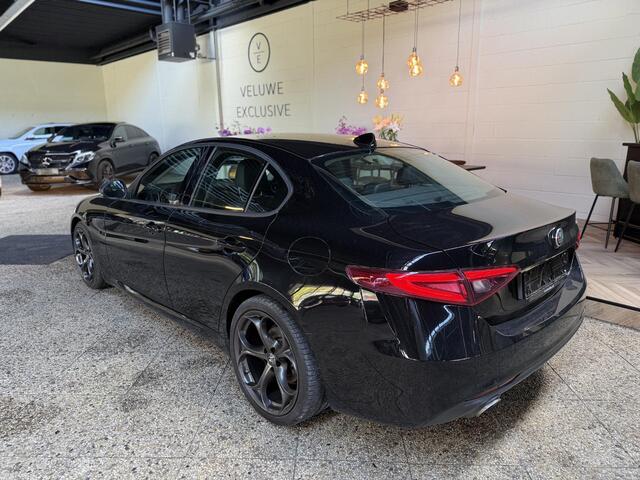 Alfa Romeo GIULIA 2.0T Business | 91.000KM | Navi | Nieuwe Service & APK | Geen Afleverkosten |