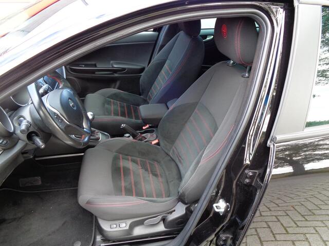 Alfa Romeo GIULIETTA 1.4 Turbo Super Xenon Stoelverwarming 1e eig.