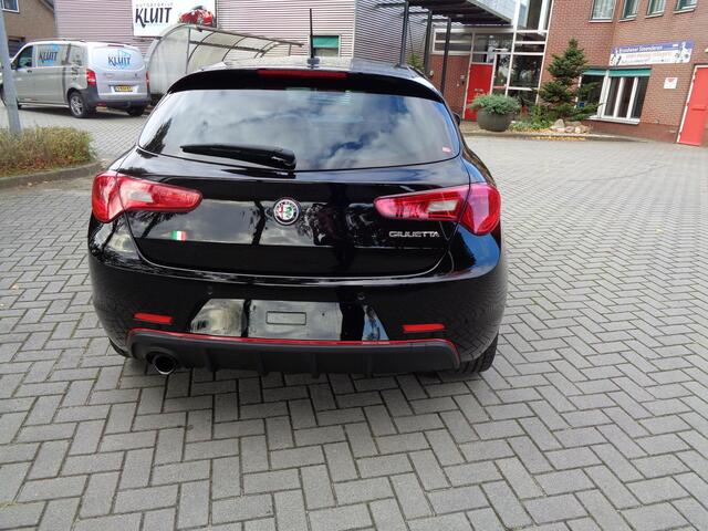 Alfa Romeo GIULIETTA 1.4 Turbo Super Xenon Stoelverwarming 1e eig.