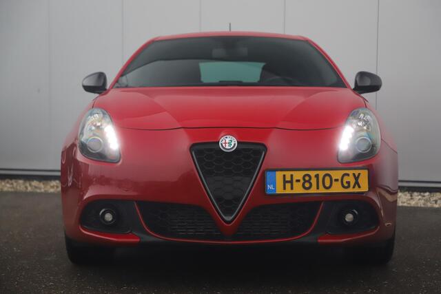 Alfa Romeo GIULIETTA 1.6 JTDm Sport Automaat 18 inch LMV Rosso Alfa Navigatie Clima Cruise Stoelverwarming Parkeersensor