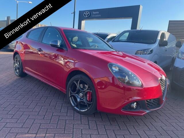 Alfa Romeo GIULIETTA 1.4 Turbo MultiAir Super | 1E EIGENAAR | 12MND GARANTIE | AUTOMAAT | NAVI | CRUISE | LEER | AIRCO |