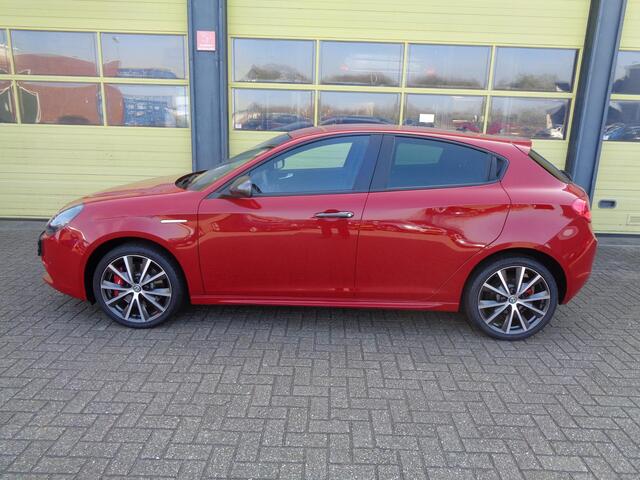 Alfa Romeo GIULIETTA 1.4 Turbo MultiAir Super Bose sound, Brembo remmen 1e eig. 18 inch velgen