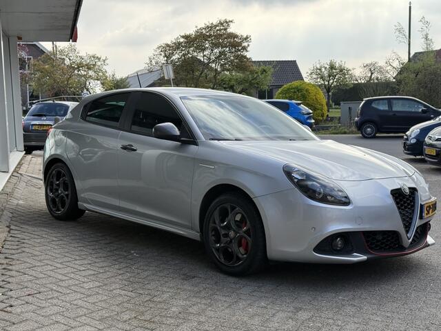 Alfa Romeo GIULIETTA 1.4 T MultiAir Super 210PK! | veloce | LM17" |