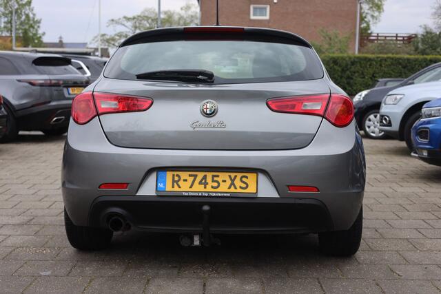 Alfa Romeo GIULIETTA 1.4 T DISTINCTIVE | CLIMA | NAVI | TREKHAAK