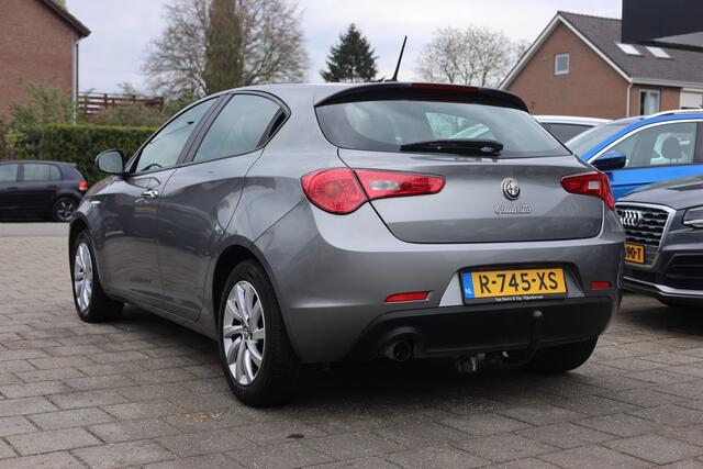 Alfa Romeo GIULIETTA 1.4 T DISTINCTIVE | CLIMA | NAVI | TREKHAAK
