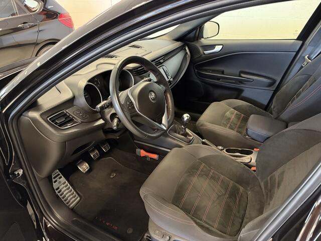 Alfa Romeo GIULIETTA 1.4 Turbo Sport ( 1e eigenaar, premium kleur )