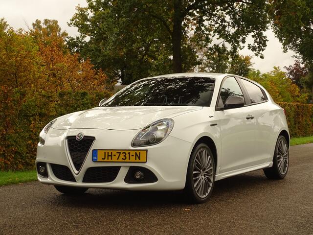 Alfa Romeo GIULIETTA 1.4 Turbo | Schaalstoelen | Sprint | 18" | Dyn.Clignoteurs | Miron Ed.