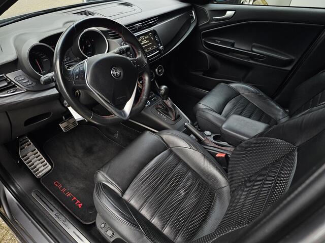 Alfa Romeo GIULIETTA 1.4 Turbo MultiAir Super / TREKHAAK / PACK VELOCE