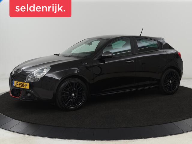 Alfa Romeo GIULIETTA 1.4 T Sprint | Origineel NL | Automaat | Alcantara | Navigatie | 18'' | DAB | Climate control | Parkeerhulp | Cruise control