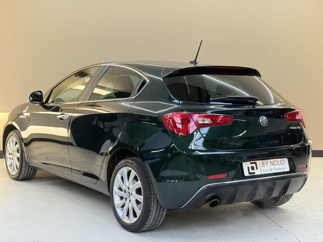 Alfa Romeo GIULIETTA 1.4 Turbo Super, 120Pk, 2019, 2de eigenaar, Volledige historie, Xenon koplampen, Parkeersensoren, DAB Radio, Navigatie, Cruise control, Stoelverwarming,