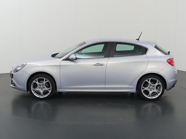 Alfa Romeo GIULIETTA 1.4 Turbo MultiAir Super | Trekhaak | Navigatie | Bose | Lederen Bekleding | Climate Control |
