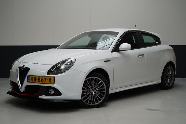 Alfa Romeo GIULIETTA 1.4 Turbo MultiAir Super | Leder | Stoelverwarming | Cruise control | Climate control