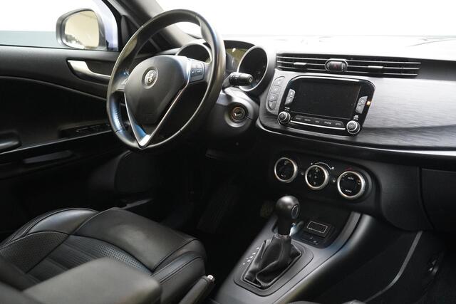 Alfa Romeo GIULIETTA 1.4 Turbo MultiAir Super | Leder | Stoelverwarming | Cruise control | Climate control