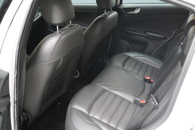 Alfa Romeo GIULIETTA 1.4 Turbo MultiAir Super | Leder | Stoelverwarming | Cruise control | Climate control