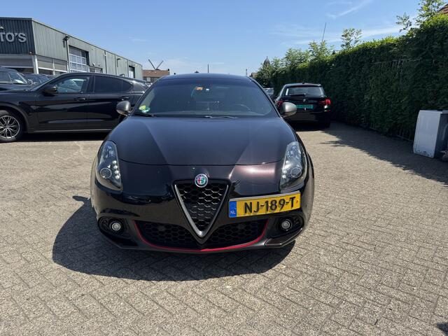Alfa Romeo GIULIETTA 1.6 JTDm Super Quadrifoglio Automaat | Clima | Navi | Leder | Apple carplay | Elektrische stoelen | Stoelverwarming |