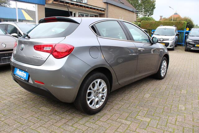 Alfa Romeo GIULIETTA 1.4 Turbo "Super" Xenon - Navi !!!