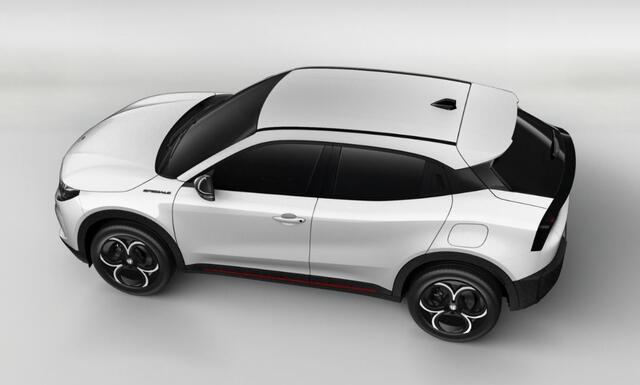 Alfa Romeo Junior 1.2 Turbo Hybrid 136PK Ibrida Speciale | Elektrische achterklep | Adaptive cruise | Stoelverwarming | Leverbaar Juni/Juli