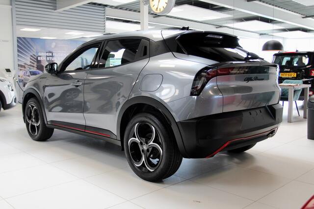 Alfa Romeo Junior 1.2 Turbo Ibrida Speciale | Stoelverwarming | Massage functie bestuurders stoel | Camera Op voorraad