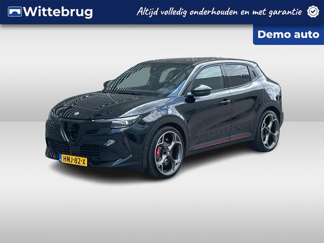 Alfa Romeo Junior Elettrica 280 PK Veloce 54 kWh SportStoelen | Sport onderstel | Full Options
