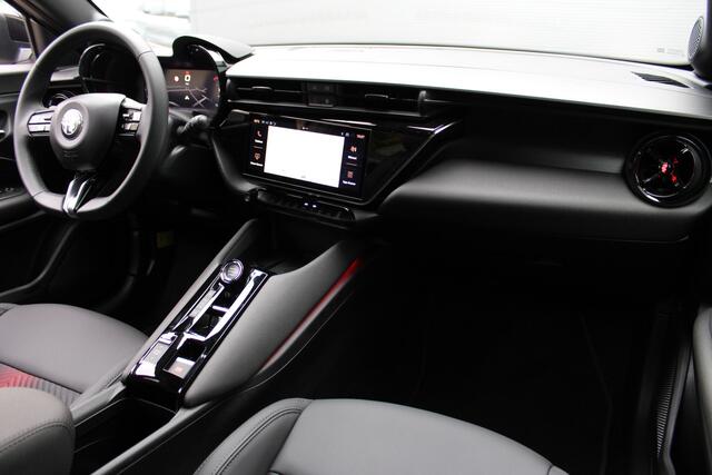 Alfa Romeo Junior 1.2 Turbo Hybrid Ibrida Speciale | Direct beschikbaar | Navigatie | Adaptieve Cruise | Led | Camera | Stoelverwarming