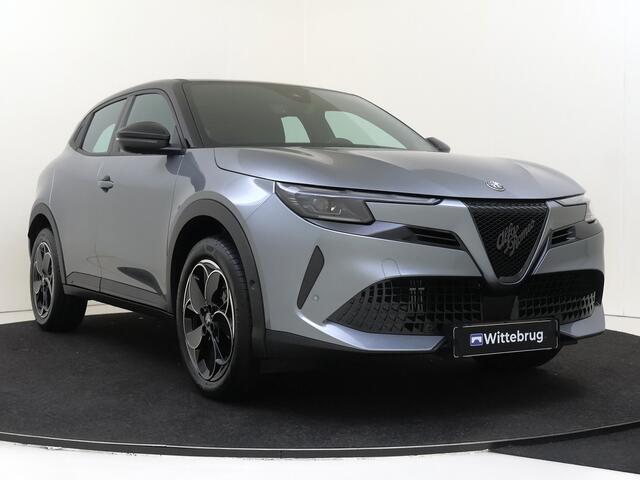 Alfa Romeo Junior 1.2 Turbo Hybrid Ibrida