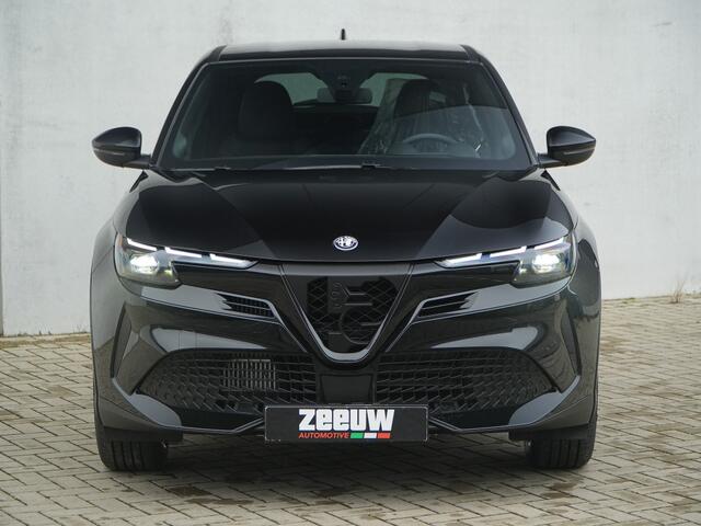 Alfa Romeo Junior 1.2 Turbo 136 PK Ibrida Speciale | Techno | Pano | Direct Leverb