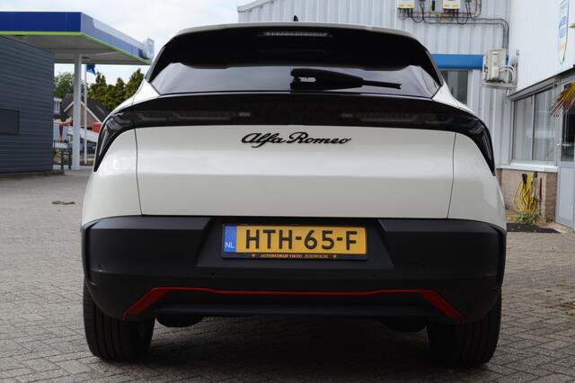 Alfa Romeo Junior Elet. Spec. 54 kWh