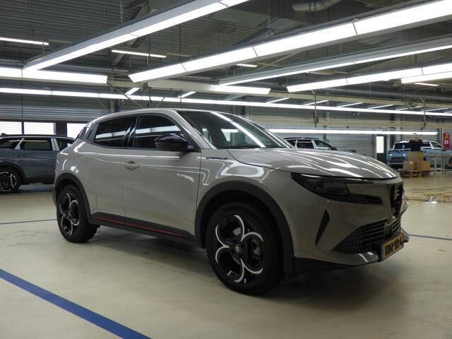 Alfa Romeo Junior 1.2 Turbo Hybrid Ibrida Speciale