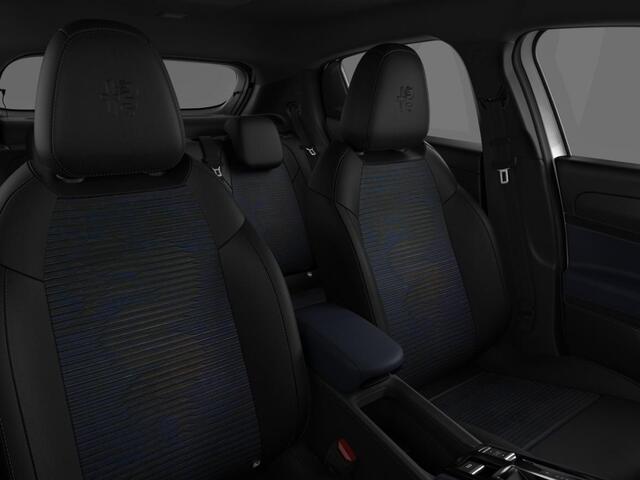 Alfa Romeo Junior Elettrica 54 kWh | Sempione White