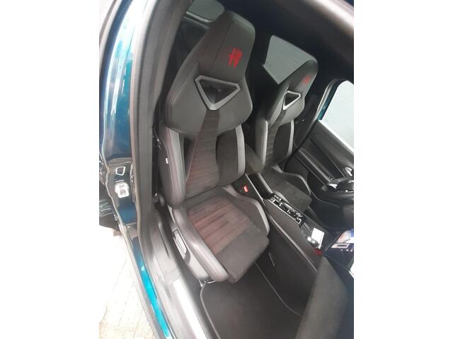 Alfa Romeo Junior 1.2 Turbo Hybrid Ibrida Speciale Sabelt Sport-stoelen/ Panorama-Schuif-Kanteldak/Pack Sport/Tech Pack/LED verlichting