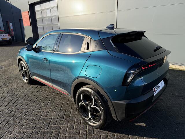 Alfa Romeo Junior 1.2 Turbo Hybrid Ibrida Sport Speciale (Stoelverwarming - Elektrische Klep - LED - 18"- Adaptieve Cruise Controle - Keyless Entry - Automatische Airco - Parkeersensoren V+A)