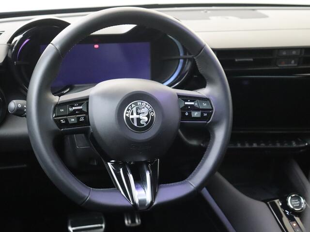 Alfa Romeo Junior Elettrica Speciale 54 kWh | Pack Techno | Panoramadak