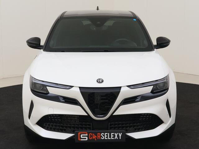 Alfa Romeo Junior 1.2 T Hyb Ibrid Spec