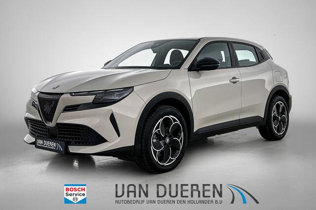 Alfa Romeo Junior Elettrica 54 kWh Carplay, DAB